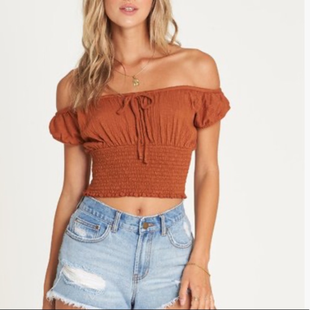 NWT Billabong getway top